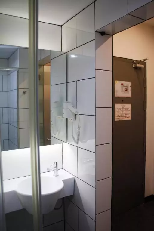 لازدانا کوالا سرویس